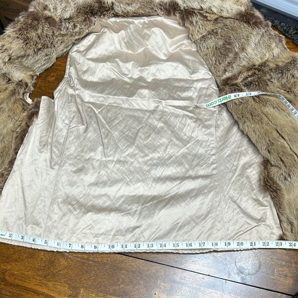 Mifresia rabbit fur vest NWT zipper front 2 pockets 2 colors ribbed sides - Picture 6 of 14